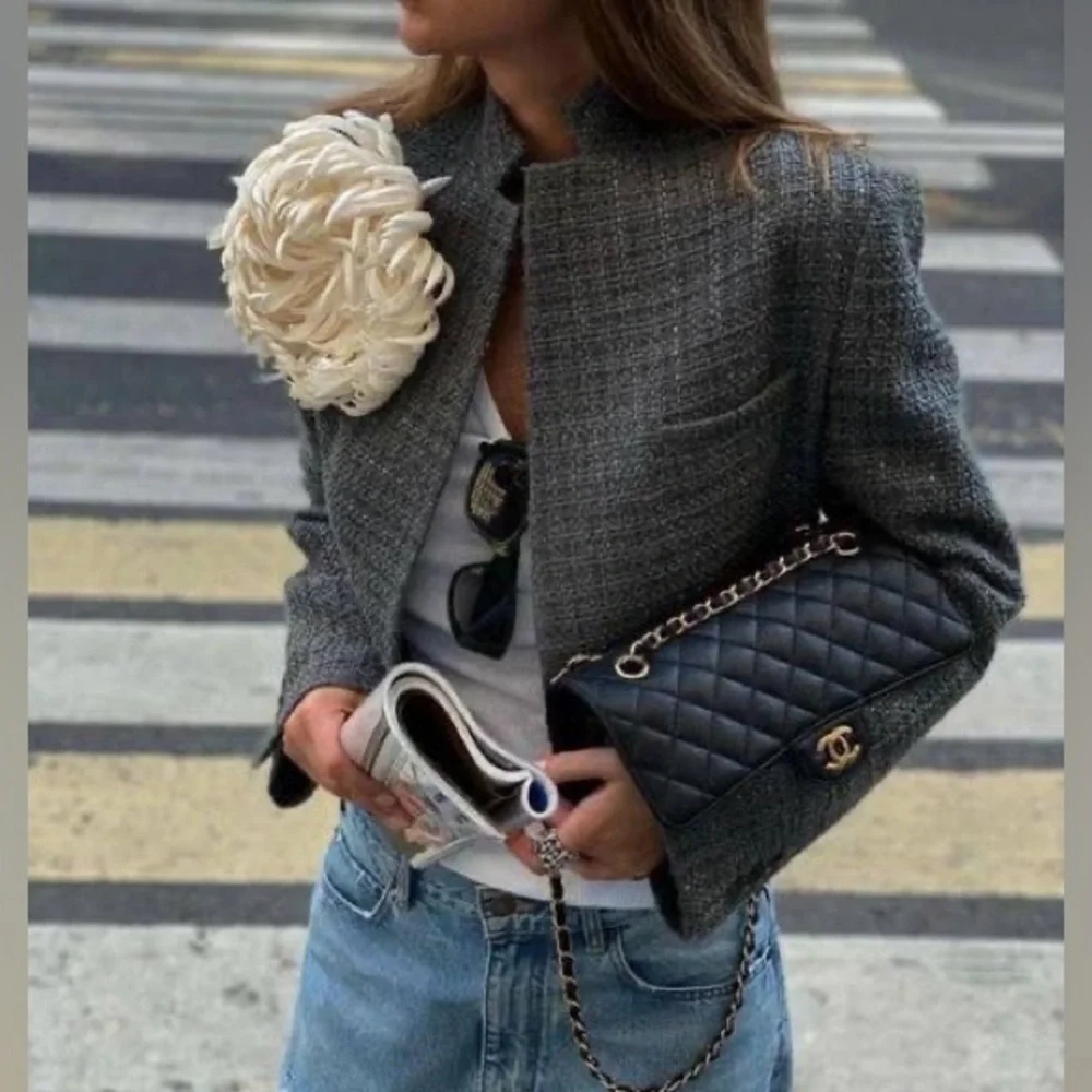 CHANEL classic medium